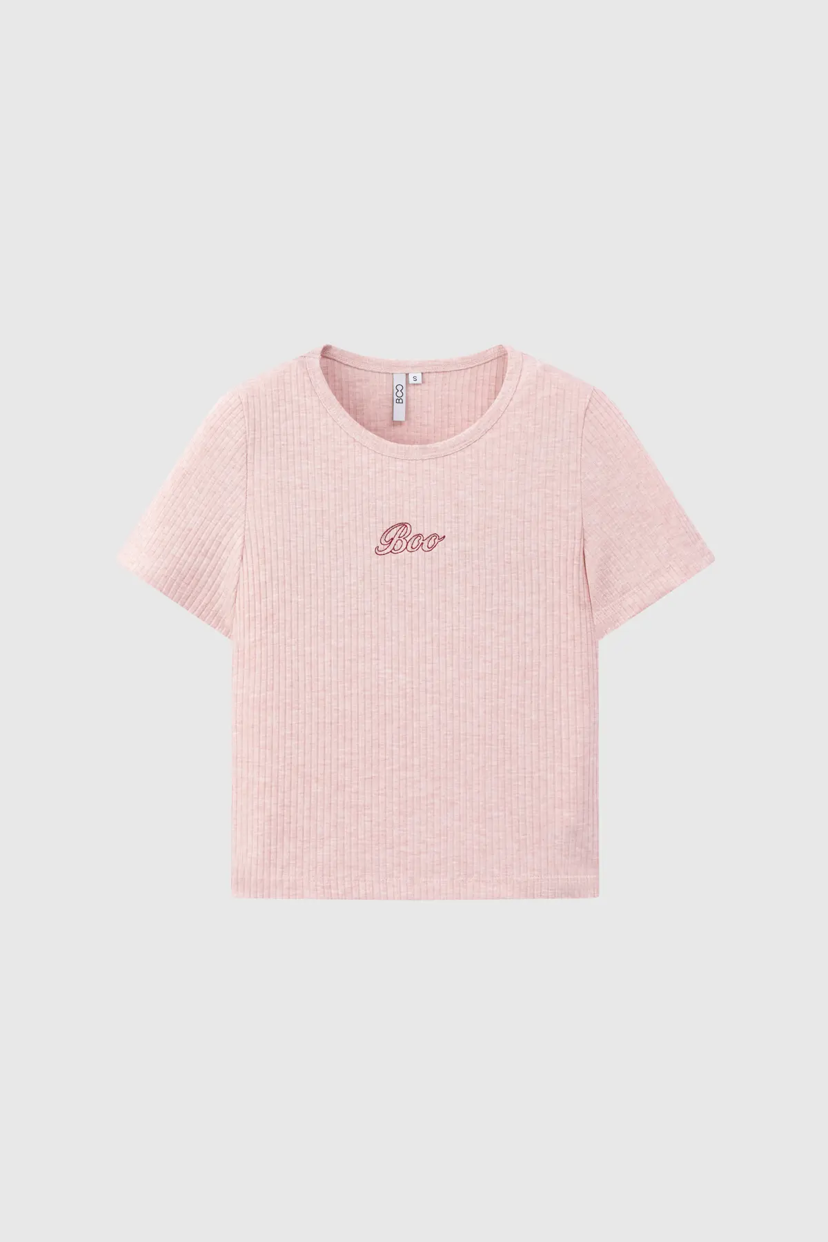 Áo phông babytee fitted thêu BOO